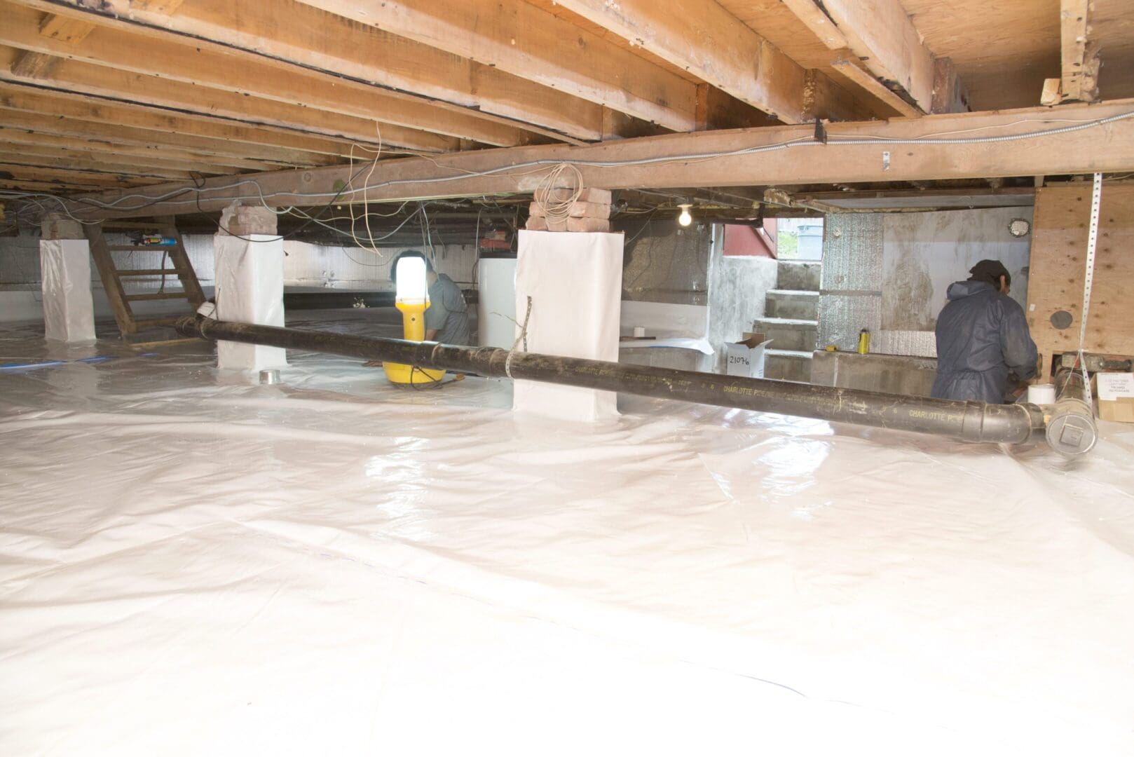 crawlspace_installation_09-scaled.jpg